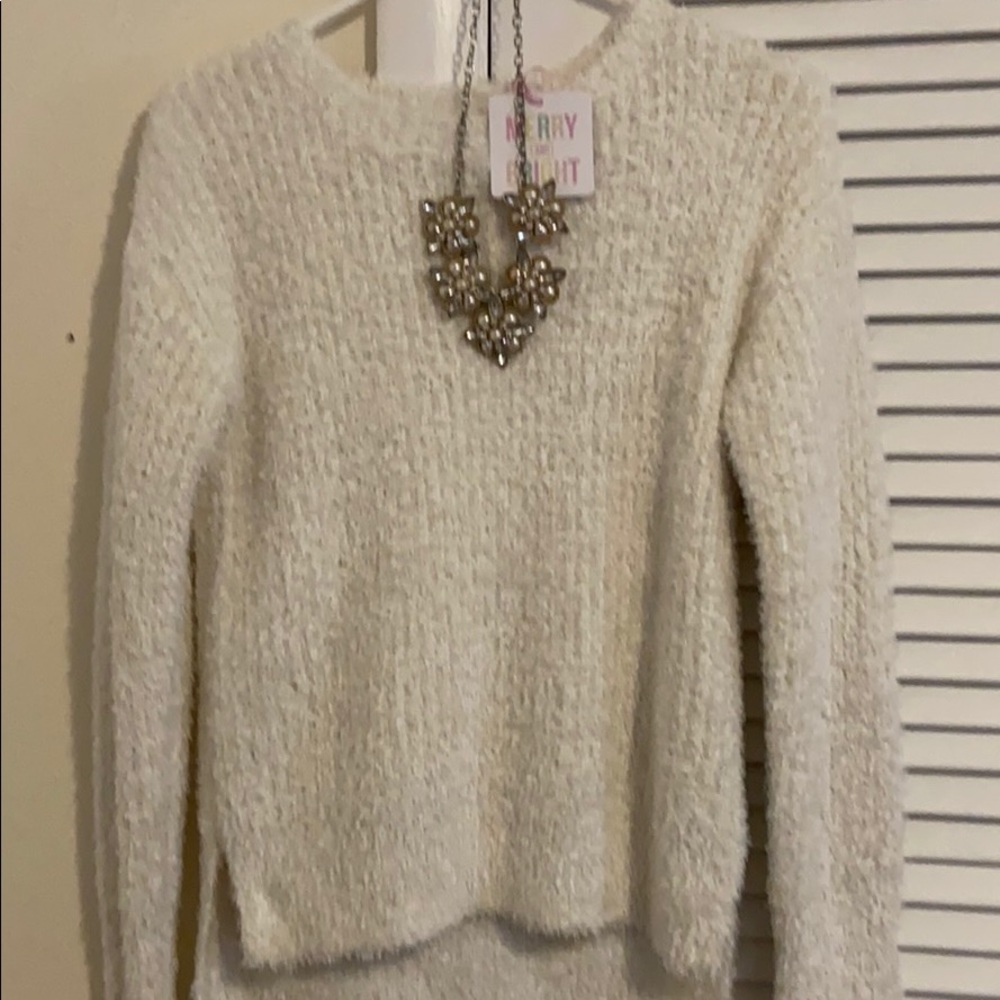 Brand new women’s sweater